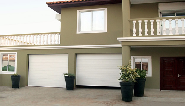 porta de enrolar automática residencial